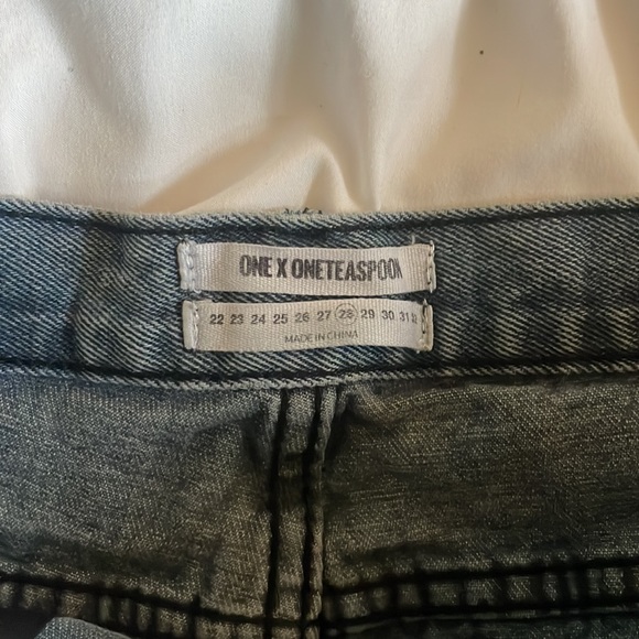 One x oneteaspoon Bandits Shorts - Picture 3 of 4